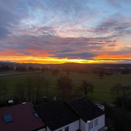 Apartment- Metzingen เมทซิงเงน ภายนอก รูปภาพ