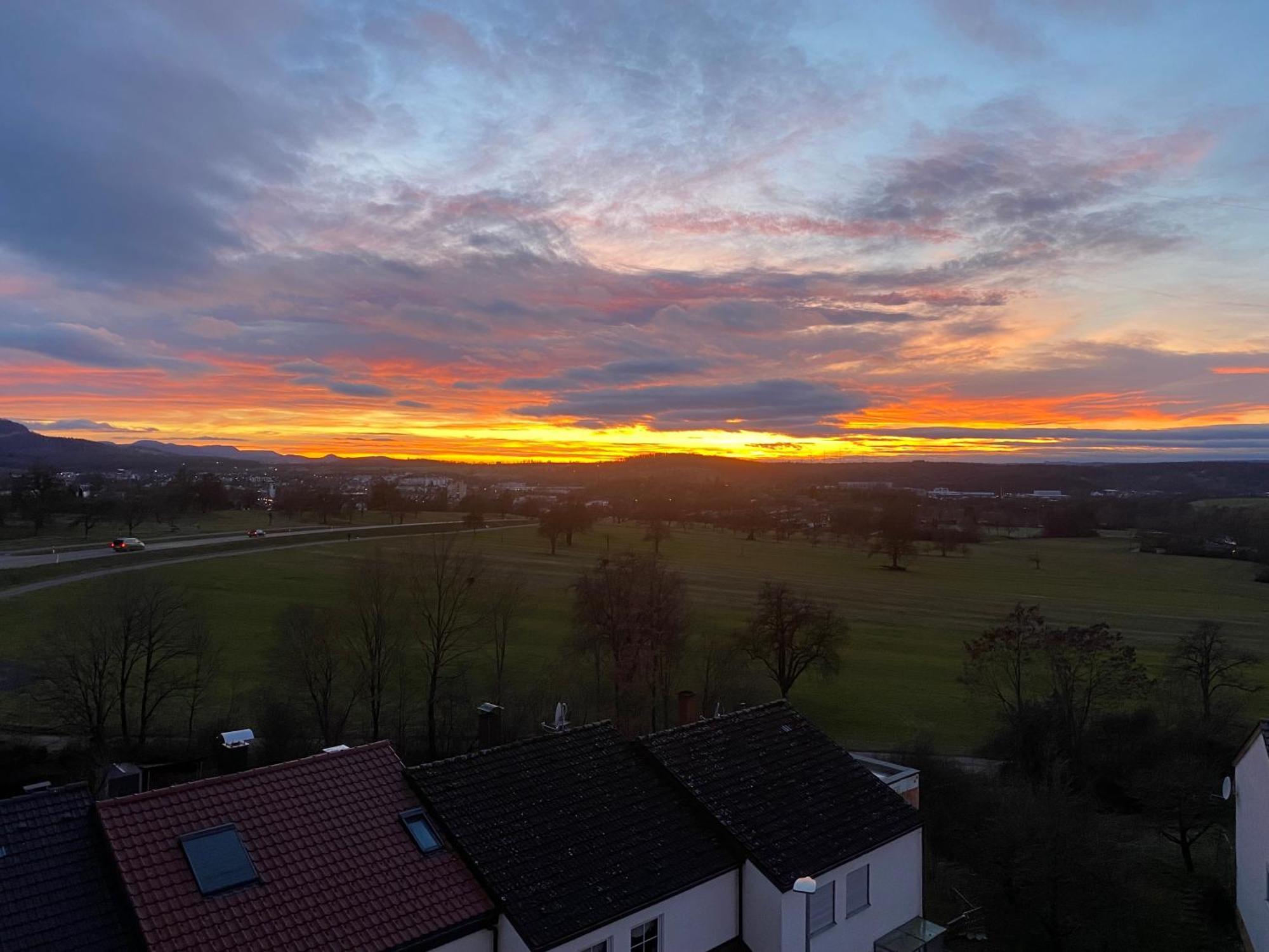 Apartment- Metzingen เมทซิงเงน ภายนอก รูปภาพ